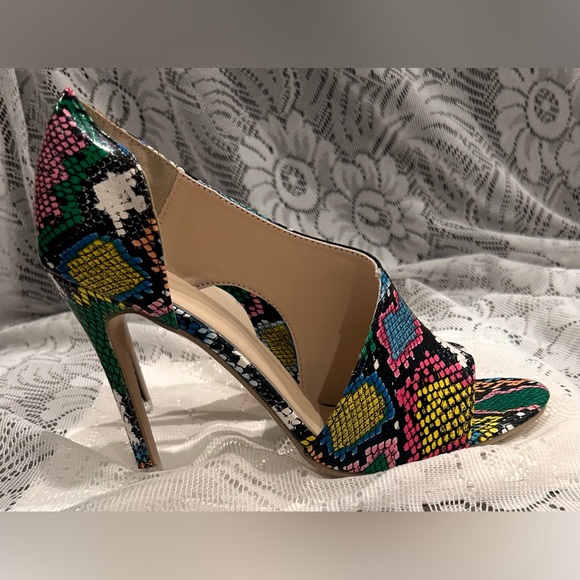 Open side cut rainbow vegan snakeskin heels NIB size 40(size 9 US) - Picture 3 of 12